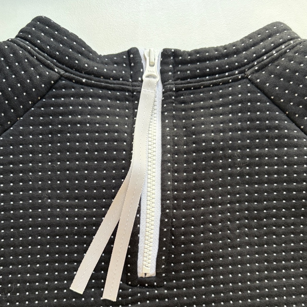 Nike Black and Gray Long Sleeve Top - Picture 4 of 4